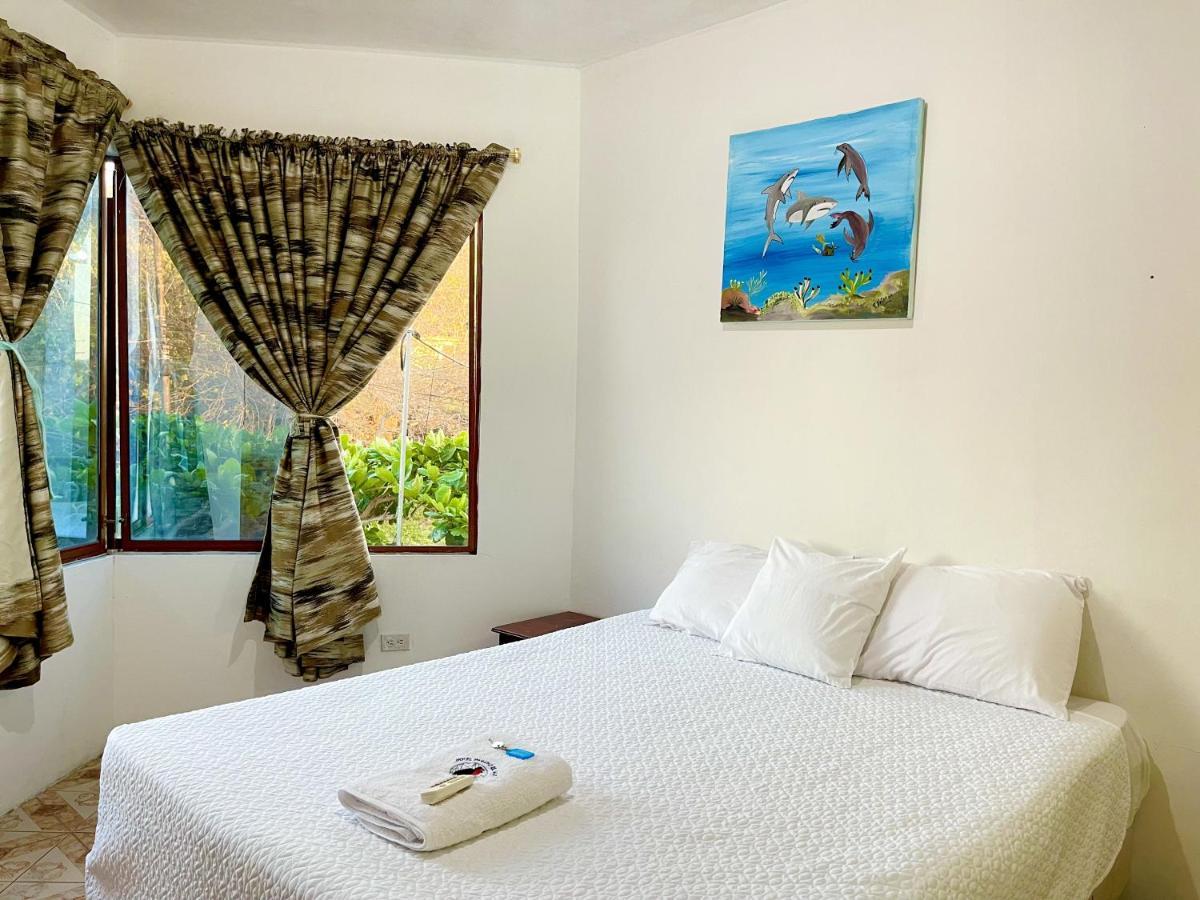 Отель Hostal Vista Al Mar Пуэрто-Бакерисо-Морено Экстерьер фото