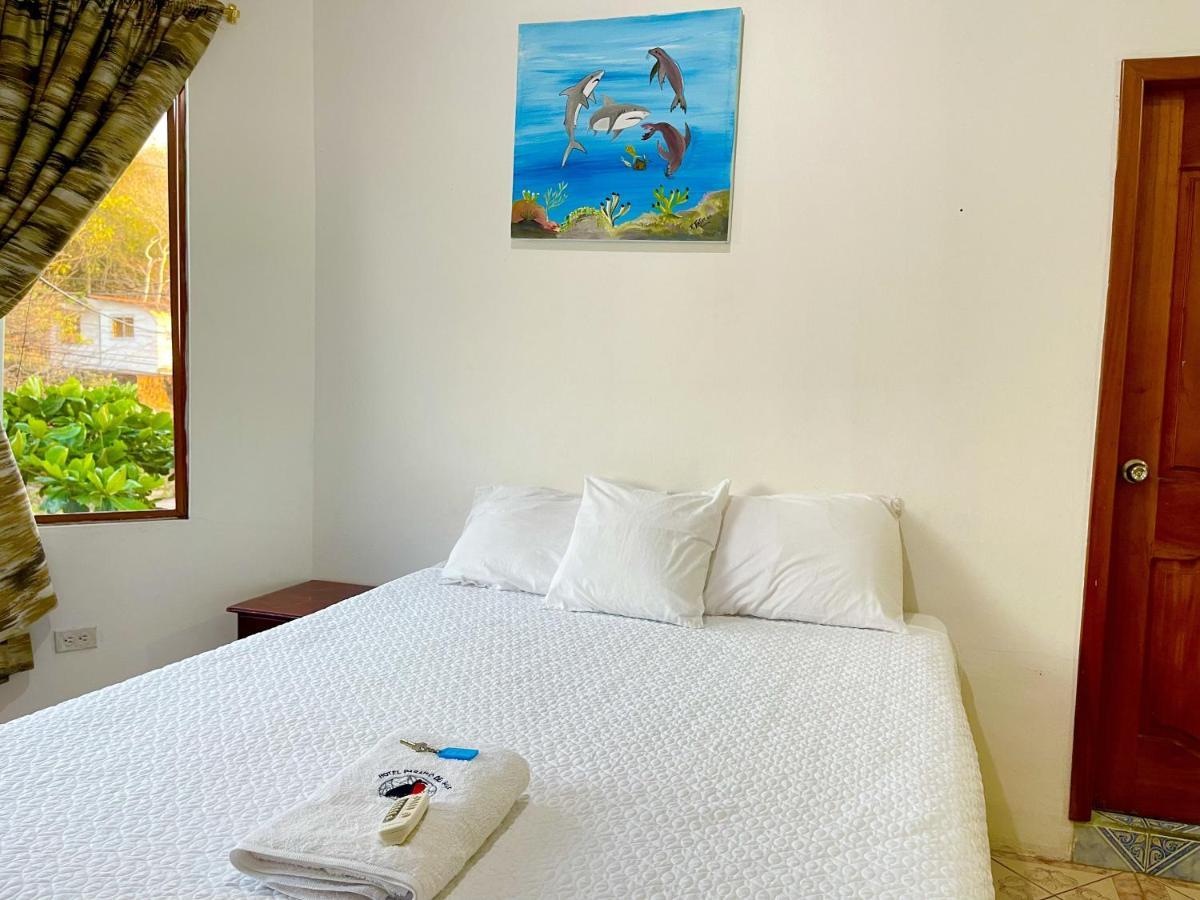 Отель Hostal Vista Al Mar Пуэрто-Бакерисо-Морено Экстерьер фото
